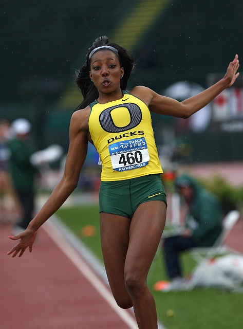 2011NCAA WestThur-014.JPG - 2011 NCAA West Preliminary Track and Field, May 26-28, Hayward Field, Eugene, OR.